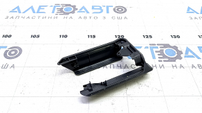 Заглушка салазки водительского сиденья задняя правая Toyota Prius 50 16-22 черная