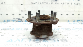 Ступица задняя правая Honda Accord 13-17 hybrid, ржавая