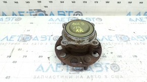Ступица задняя правая Honda Accord 13-17 hybrid, ржавая