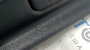 Ornamente ușă față stânga Lincoln MKZ 17-20 negru cu inserție neagră din piele, cotiera din piele neagră, inserție lemn deschis lucios, cu iluminare din spate, cu mâner, zgârieturi, rupturi, îndoit, c