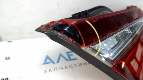 Фонарь внутренний крышка багажника левый Honda Accord 16-17 hybrid, рест, трещина, разбито стекло