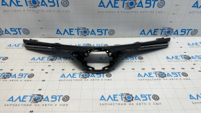 Решетка радиатора grill Toyota Rav4 16-18 с хром молдингами