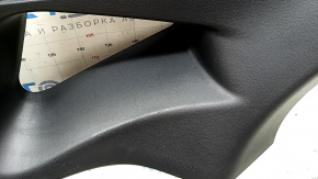 Накладка задней стойки левая Toyota Venza 21-24 черная, царапины