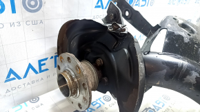 Балка задняя VW Jetta 19-26 с ступицами, кожухами, с кронштейнами, помят кожух