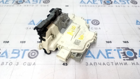 Замок двери задней правой Audi A4 B9 17-21 с защитой детей