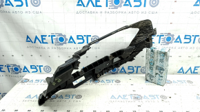 Кронштейн насадки глушителя правый Audi A4 B9 20-25
