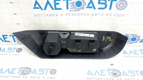 Накладка обшивки арки багажника левая VW Tiguan 18-24 черная под 3 ряда, царапины