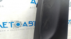 Накладка центральной стойки нижняя правая Kia EV6 22-26 черная, затертая