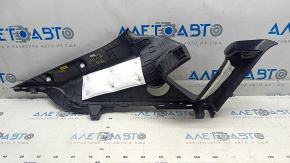 Накладка задней стойки верхняя правая Kia EV6 22-26 черная, царапины, сломано крепление