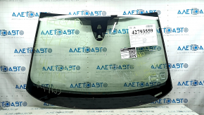 Лобовое стекло Audi A4 B9 17-25 под камеру и датчик дождя, песок, сломано крепление камеры