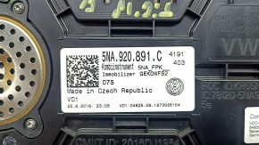 Щиток приборов VW Tiguan 18-19 SEL, цифровой, 104к, царапины, пятна