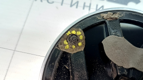 Emblema "VW" spatele VW Tiguan 18- farurile sunt rupte
