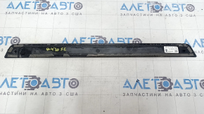 Ornamente prag exterior stânga față Audi A4 B9 17-25 S-Line cu iluminare din spate, zgârieturi, cablu de iluminare din spate rupt, coroziune