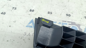 Накладка передней панели центральная под динамики Audi A4 B9 17-20 серая, с сеткой, сломано крепление
