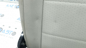 Спинка заднего ряда сидений 2 ряд левая VW Tiguan 18-21 кожа серая, перфорация, с ремнем, замята, сломано крепление накладки, под химчистку
