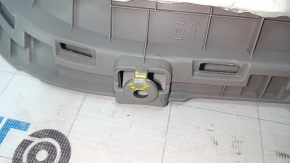 Накладка задней стойки правая Hyundai Tucson 16-21 серая, царапины, надломаны крепления