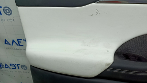 Panou ușă stânga față Tesla Model X 22-25, negru, cu inserție din piele albă, zgârieturi pe plastic, rupturi în piele, elemente de fixare rupte, necesită curățare chimică