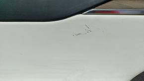 Panou ușă stânga față Tesla Model X 22-25, negru, cu inserție din piele albă, zgârieturi pe plastic, rupturi în piele, elemente de fixare rupte, necesită curățare chimică