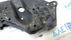 Защита переднего бампера Toyota Prius V 12-17 надрывы