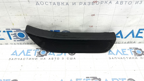 Накладка порога внешняя задняя правая Audi Q5 8R 09-17 черная, царапины, сломана направляйка