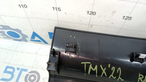 Накладка порога задняя левая Tesla Model X 22-26 царапины, тычка на накладке, надлом крепления