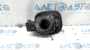 Корпус лючка бензобака Ford Escape MK4 23-26 hybrid сломано крепление