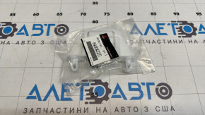 Кронштейн крепления фары левый Mitsubishi Outlander 22-26 внешний