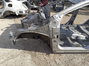 Четверть передняя левая Toyota Prius 50 16-22 на кузове, серебро