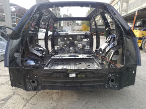 Panou spate Audi Q7 16-25, 2 părți, negru, pe caroserie