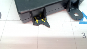 SUSPENSION CONTROL MODULE Tesla Model X 22-26 сломано крепление