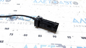 Трос открывания замка капота левый Ford Fusion mk5 17-20 сломана защелка