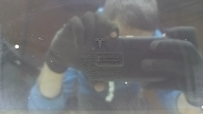Geam panoramic frontal triplex de 18" pentru Tesla Model 3, cu garnituri rupte