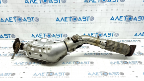 Țeavă de eșapament Nissan Rogue 2011 de 2,5 litri cu convertor catalitic, ruginită
