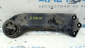 Microfisuri la brațul de control longitudinal spate dreapta la Hyundai Tucson 19-21 AWD