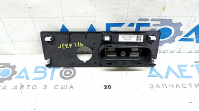 Накладка центральной консоли Jeep Grand Cherokee WL 21-26 под прикуриватель и usb