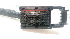 Фишка на блок ECU компьютер двигателя Hyundai Tucson 19-20 2.0 красная