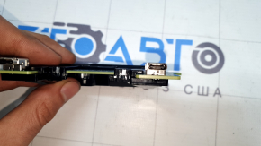 USB Hub центральной консоли Tesla Model X 22-26 задний