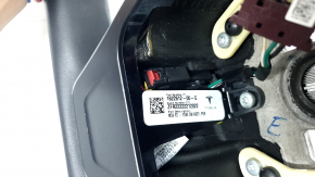 Руль голый Tesla Model X 22-26 черная кожа, Plaid, с кнопками, надрывы кожи, потертости, царапины на пластике