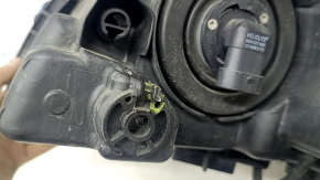 Фара передняя правая в сборе Lexus RX300 RX330 RX350 RX400h 04-09 ксенон AFS, светлая, под полировку, сломано крепление