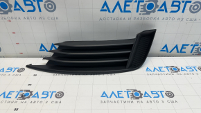 Решетка переднего бампера правая Audi A3 8V 15-16 без птф