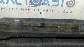 Защита днища правая Ford Mustang mk6 18-23 затерта, надрывы