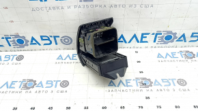 Дефлектор воздуховода левый Lexus RX300 RX330 RX350 RX400h 04-08 черный, царапины