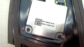 Накладка центральной стойки наружняя левая Tesla Model 3 18- с камерой и блоком, царапины