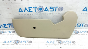 Накладка пассажирского сидения боковая левая Lexus RX300 RX330 RX350 RX400h 04-08 бежевая, трещины в креплениях, царапины, под чистку