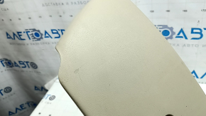 Накладка пассажирского сидения боковая левая Lexus RX300 RX330 RX350 RX400h 04-08 бежевая, трещины в креплениях, царапины, под чистку