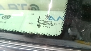 Форточка глухое стекло задняя правая BMW X3 F25 11-17 тонировка, черный глянец, надрыв уплотнителя