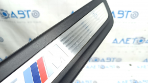 Prag exterior negru pentru BMW X3 F25 11-17 cu inserție cromată, M-Sport, zgârieturi pe crom