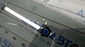 Стекло заднее двери багажника Lexus RX300 RX330 RX350 RX400h 04-09 тонировка, царапины