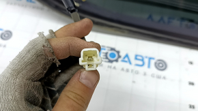 Стекло заднее двери багажника Lexus RX300 RX330 RX350 RX400h 04-09 тонировка, царапины