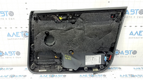 Panoul ușii stânga față, complet cu Audi A6 C8 19-24, este gri închis, cu perdea și memorie, inserție Alcantara neagră, cotieră din piele maro, parte superioară din piele gri închis, bordură cromată c